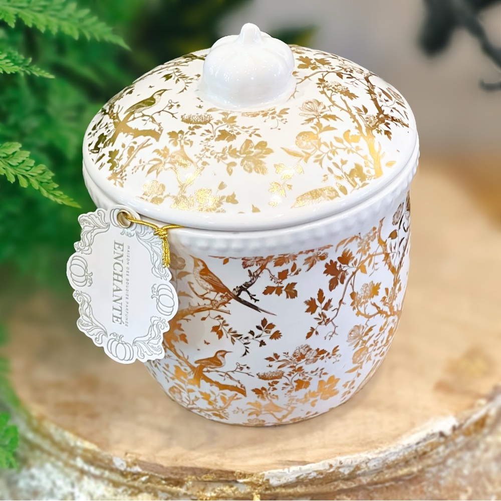 NWT Enchanté Gold and White Bird Branches Pumpkin Souffle 16 OZ Lidded Candle